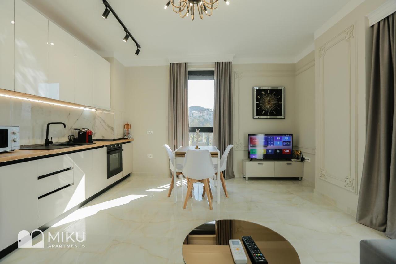 Miku - Lovely 1 Bedroom Spectacular View * Tirana